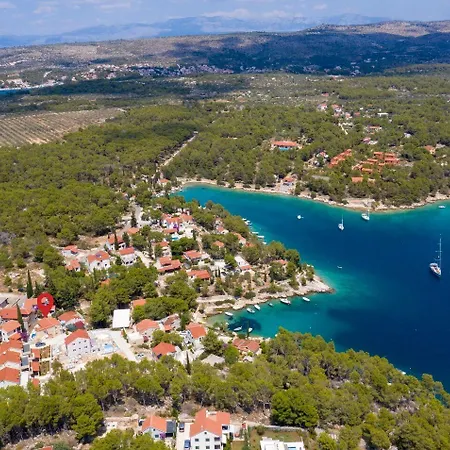 Dalis 아파트 밀나