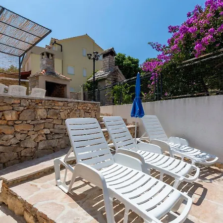 아파트 Dalis 밀나